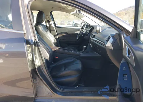 2017 Mazda Mazda3 Touring z USA, uszkodzony, nr VIN 3MZBN1V74HM121335